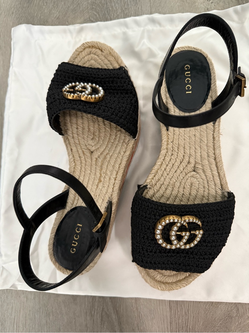 Gucci Black Raffia Espadrille Sandals with Gold Crystal Double G - Picture 6 of 14